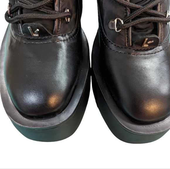 NEW...Larroude Chamonix Boot in Black ... Size 8 - Picture 6 of 12